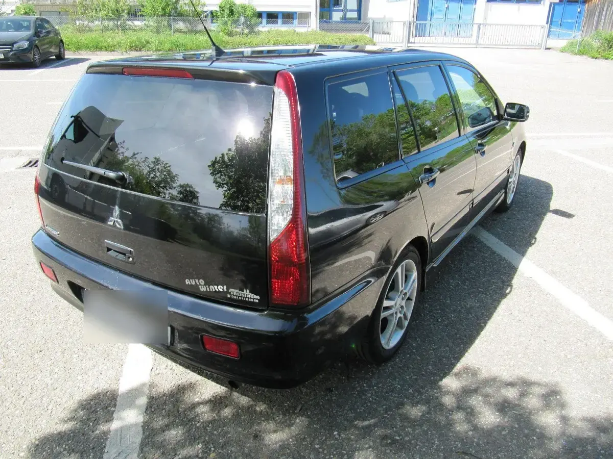 Second-hand Mitsubishi Lancer 98 CP (72 kW) 2005 Negru Break