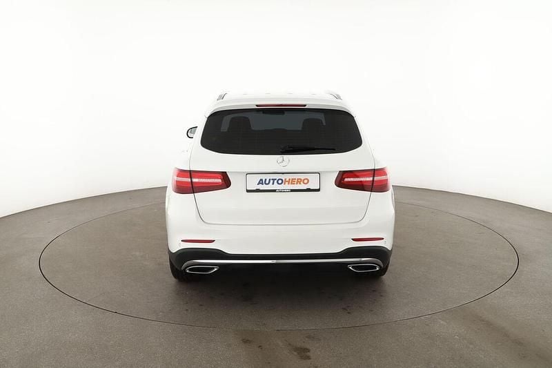 Gebraucht Mercedes GLC250 AMG line 204 PS (150 kW) 2016 Weiß SUV