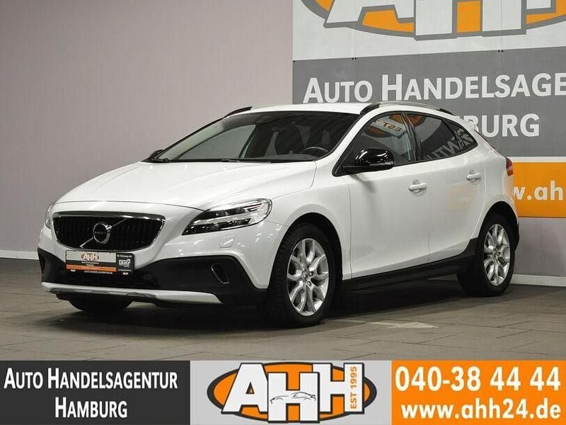 Gebraucht Volvo V40 CC Plus 152 PS (111 kW) 2018 Crystal white perleffect Kombi
