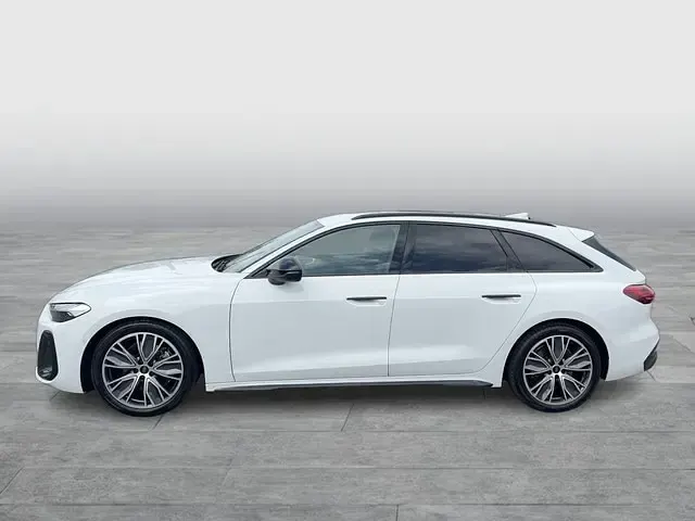Gebraucht Audi A5 Ambiente 204 PS (150 kW) 2024 Gletscherweiß metallic Kombi