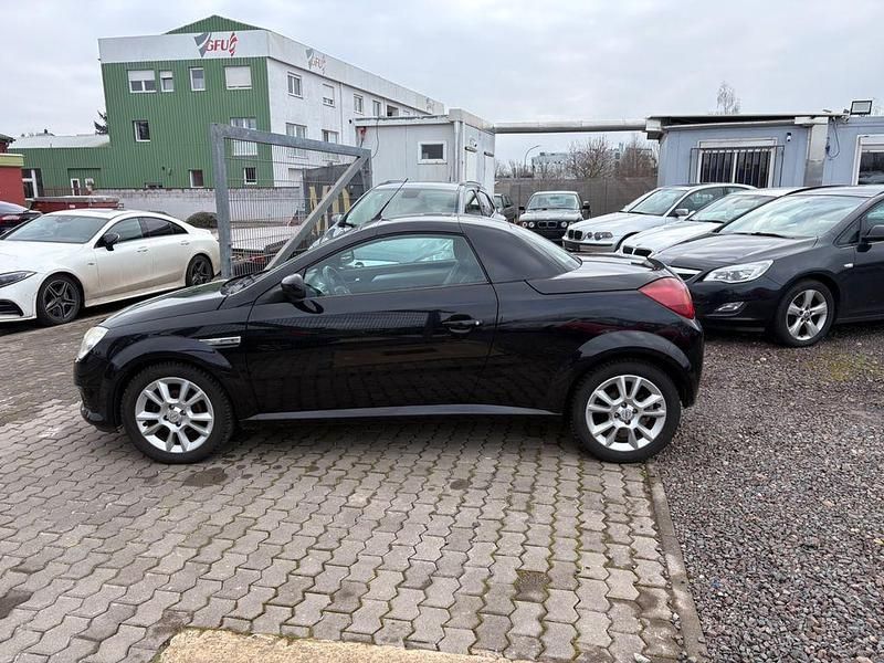 Gebraucht Opel Tigra Basis 90 PS (66 kW) 2009 Schwarz Cabrio