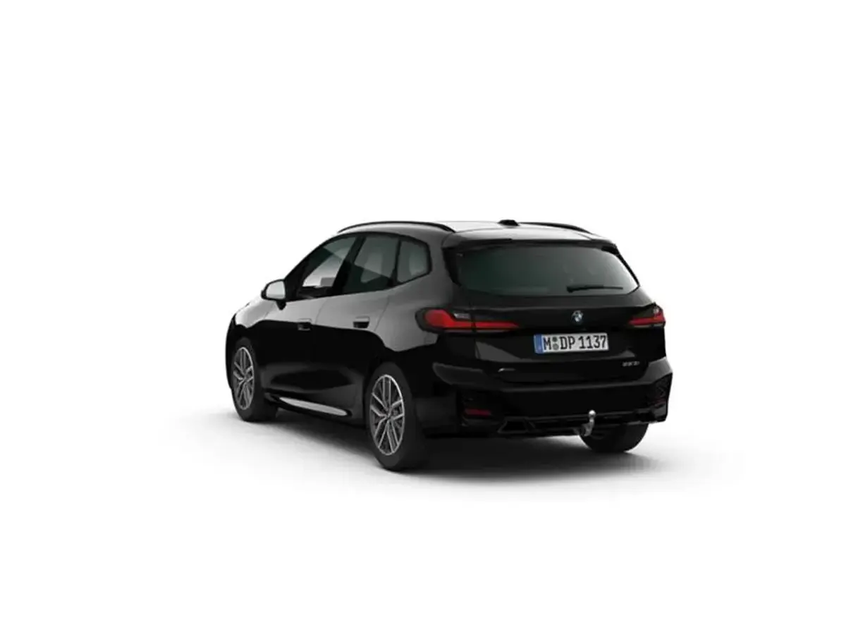 Ny BMW 223 204 HK (150 kW) 2026 Sort Stationcar