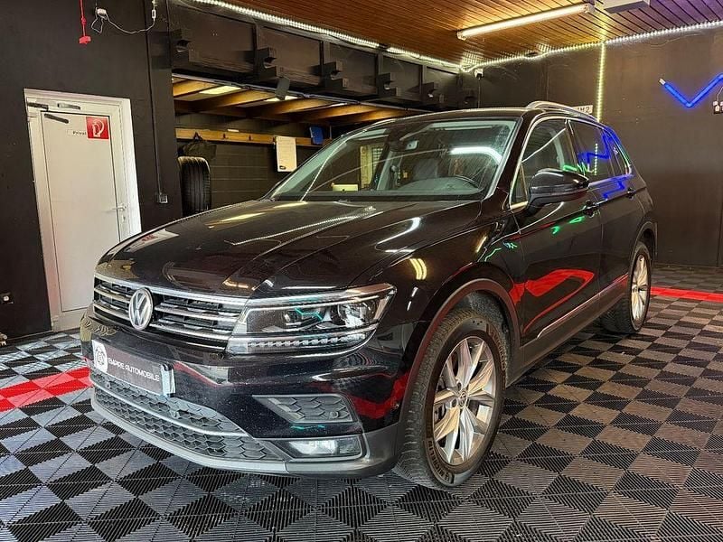 Schwarz Gebraucht 2018 VW Tiguan Highline SUV | 15.490 € (Guter Preis) - Bild 1/4