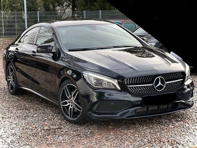 Schwarz Gebraucht 2017 Mercedes CLA220 AMG line Limousine | 22.300 € (Fairer Preis) - Bild 1/1