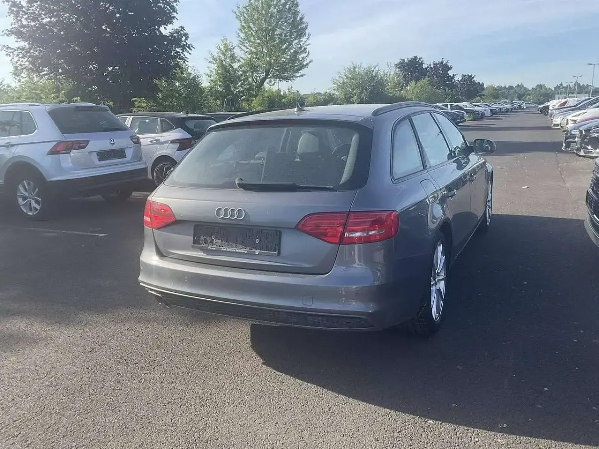 Gebraucht Audi A4 Ambition 190 PS (139 kW) 2016 Monsungrau Kombi