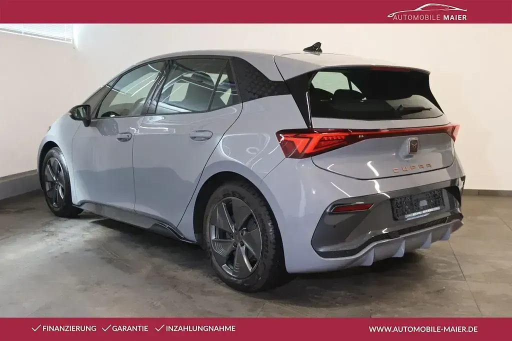Gebraucht Cupra Born 150 kW (204 PS) 2024 Vaporgrau Kleinwagen