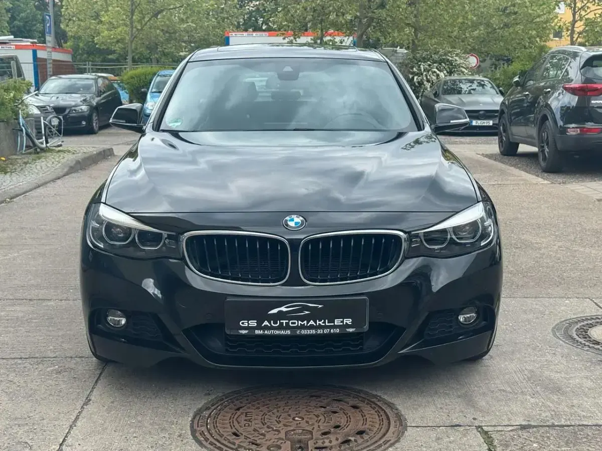 Gebraucht BMW 320 M Sport 190 PS (139 kW) 2017 Saphirschwarz Limousine