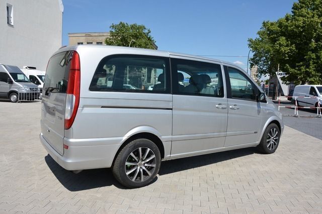 Gebraucht Mercedes Viano 150 PS (110 kW) 2004 Silber metallic Van / Kleinbus