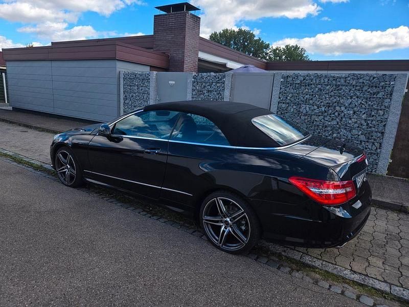 Schwarz Gebraucht 2012 Mercedes 350 Cabrio | 21.000 € - Bild 1/2
