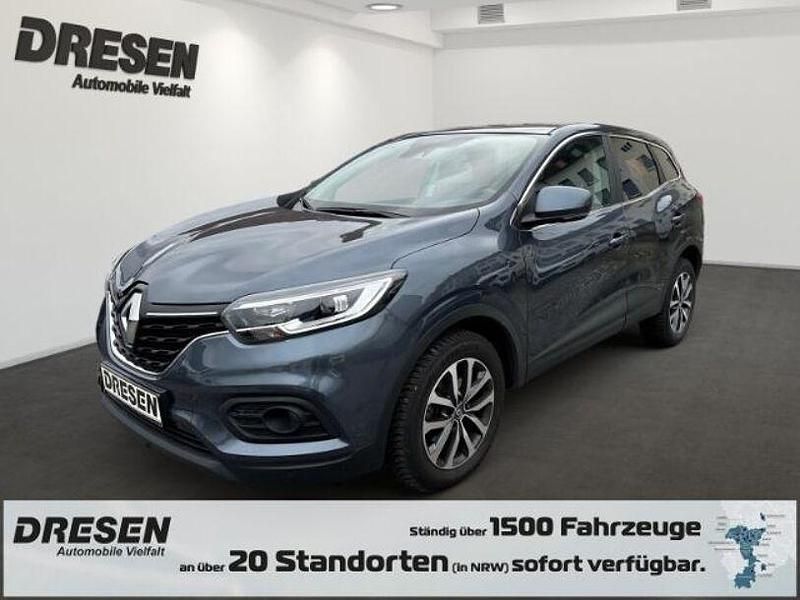 Grau Gebraucht 2021 Renault Kadjar Zen SUV | 19.950 € (Fairer Preis) - Bild 1/4