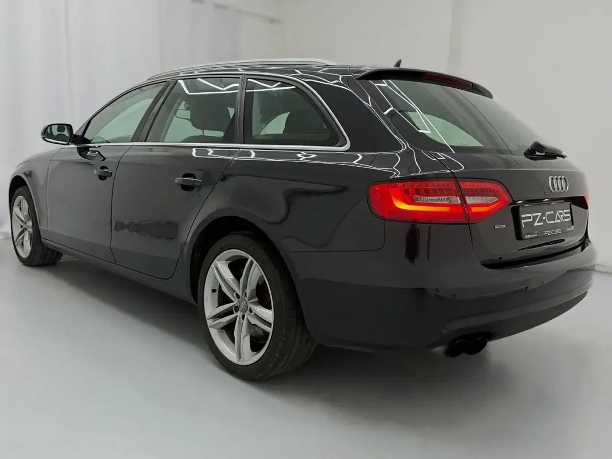 Gebraucht Audi A4 Ambiente 177 PS (130 kW) 2014 Schwarz Kombi