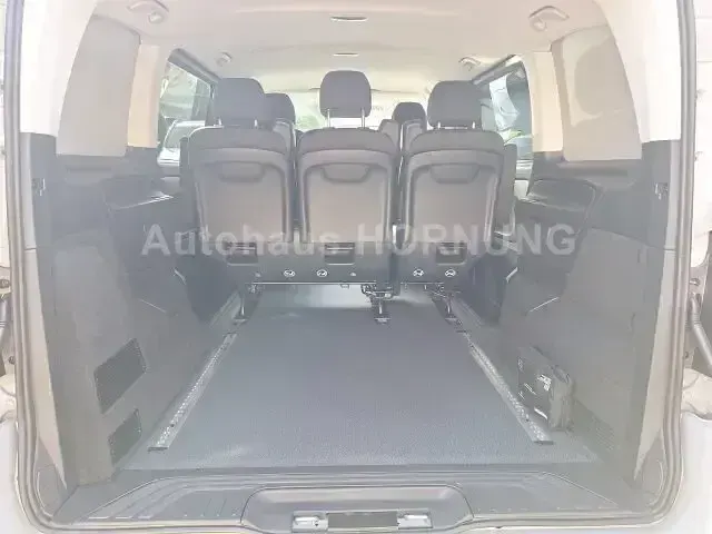 Gebraucht Mercedes Vito 190 PS (139 kW) 2026 Grau Van