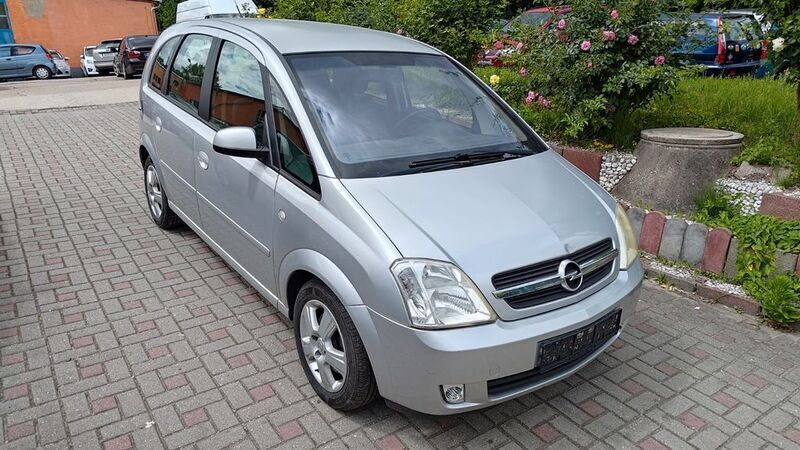 Silber Gebraucht 2005 Opel Meriva Van / Kleinbus | 888 € - Bild 1/4