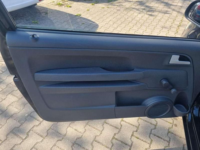 Second-hand VW Fox Refresh 54 CP (39 kW) 2010 Negru Hatchback