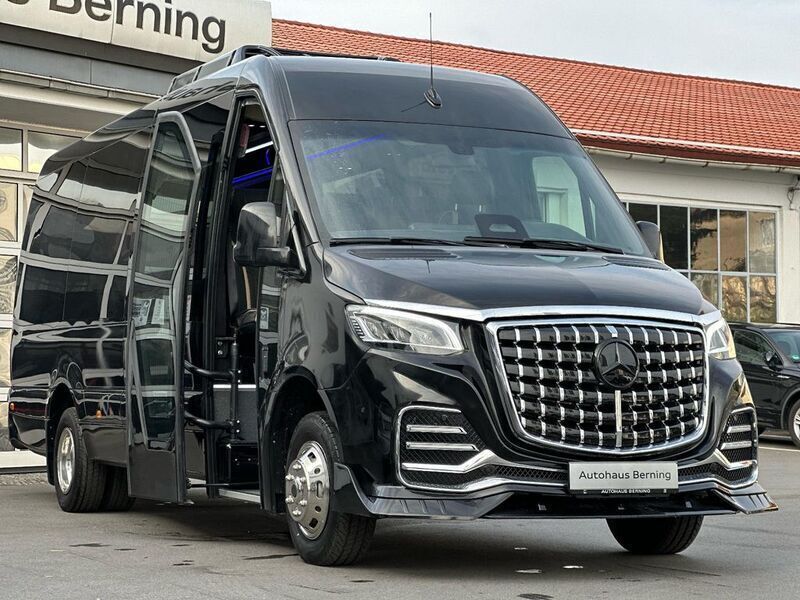 Schwarz Neu 2025 Mercedes Sprinter Van | 127.990 € - Bild 1/4