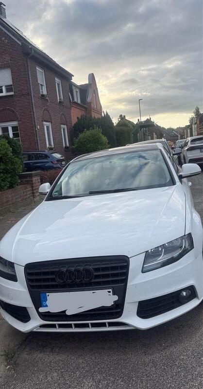 Weiß Gebraucht 2009 Audi A4 Limousine | 8.000 € (Fairer Preis) - Bild 1/4