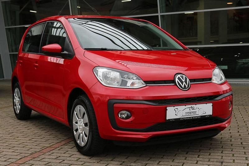 Second-hand VW up! 65 CP (47 kW) 2023 Roșu Hatchback