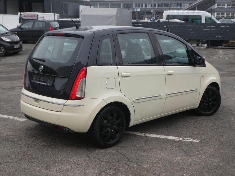 Gebraucht Lancia Musa 95 PS (69 kW) 2008 Blau Van / Kleinbus