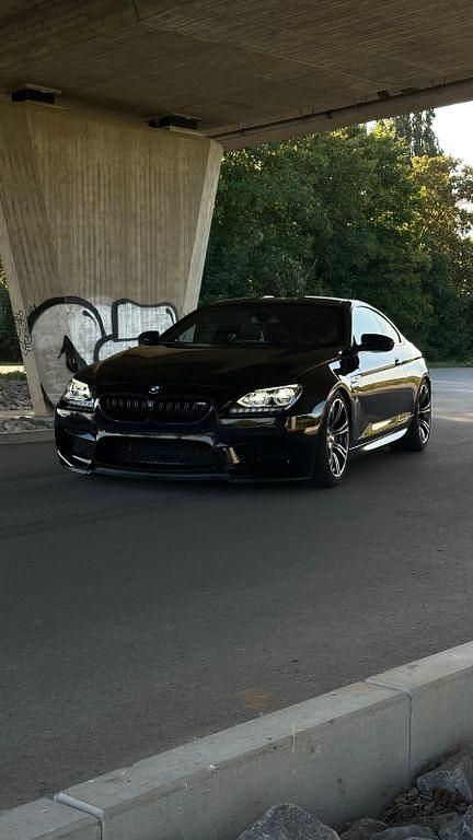 Schwarz Gebraucht 2013 BMW M6 Shadowline Coupé | 45.000 € (Fairer Preis) - Bild 1/4