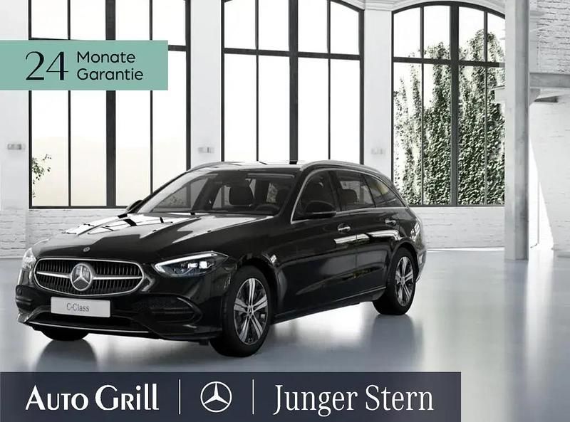 Unilack schwarz Gebraucht 2023 Mercedes C300e Kombi | 33.850 € (Superpreis) - Bild 1/4