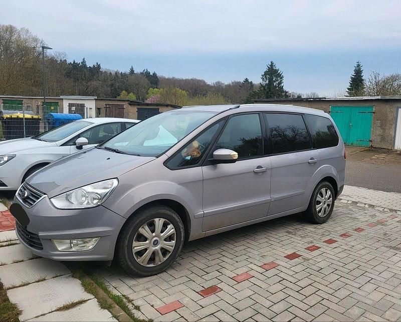 Gebraucht Ford Galaxy 140 PS (102 kW) 2010 Grau Van / Kleinbus