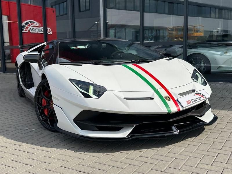 Weiß Gebraucht 2021 Lamborghini Aventador Cabrio | 797.390 € - Bild 1/4