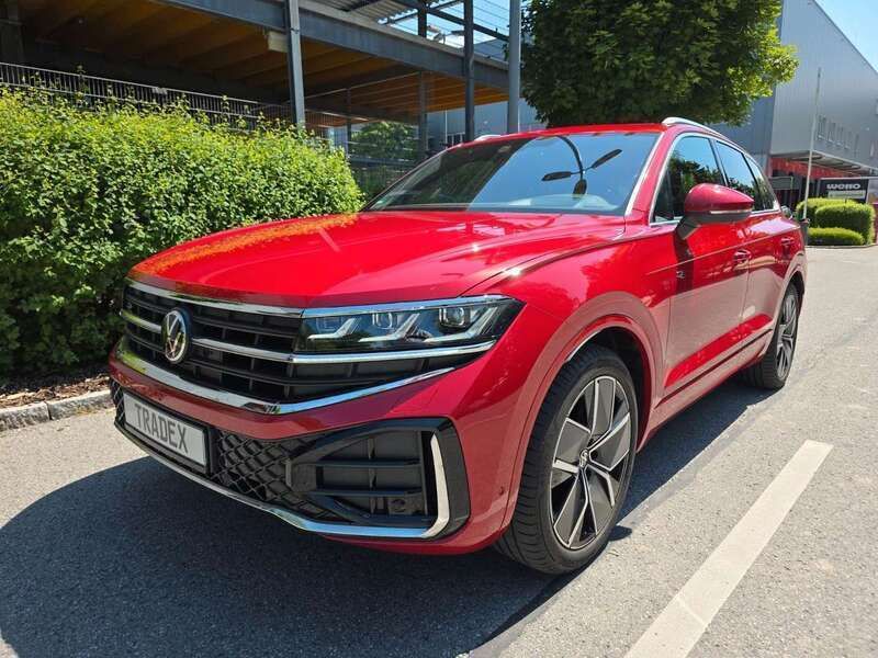 Chilirot metallic Gebraucht 2023 VW Touareg R-line SUV | 69.890 € (Fairer Preis) - Bild 1/4