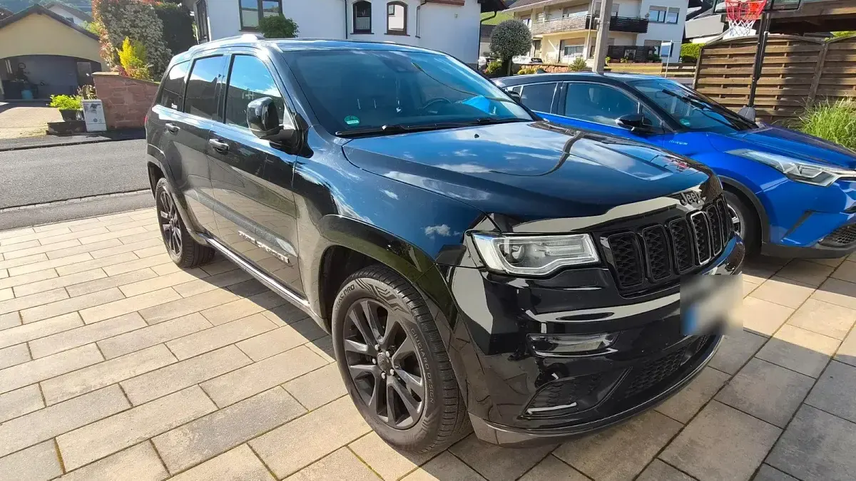 Gebraucht Jeep Grand Cherokee Summit 250 PS (183 kW) 2017 Schwarz SUV