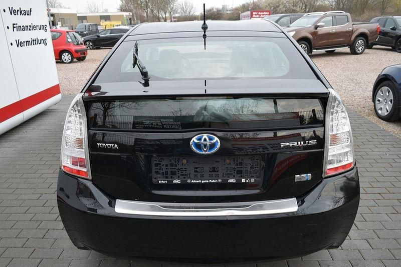 Second-hand Toyota Prius Executive 99 CP (72 kW) 2009 Negru Hatchback