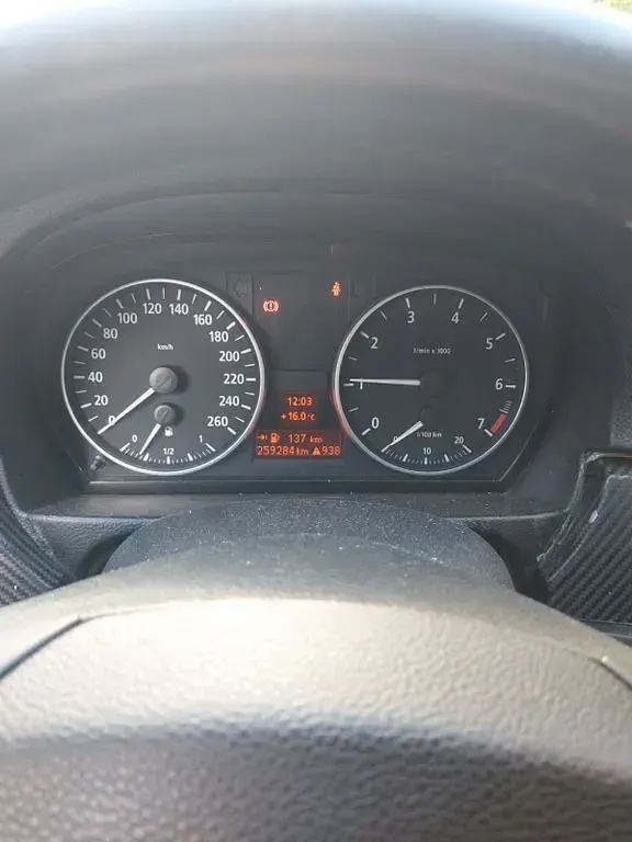 Usado BMW 320 150 HP (110 kW) 2006 Prateado Sedan