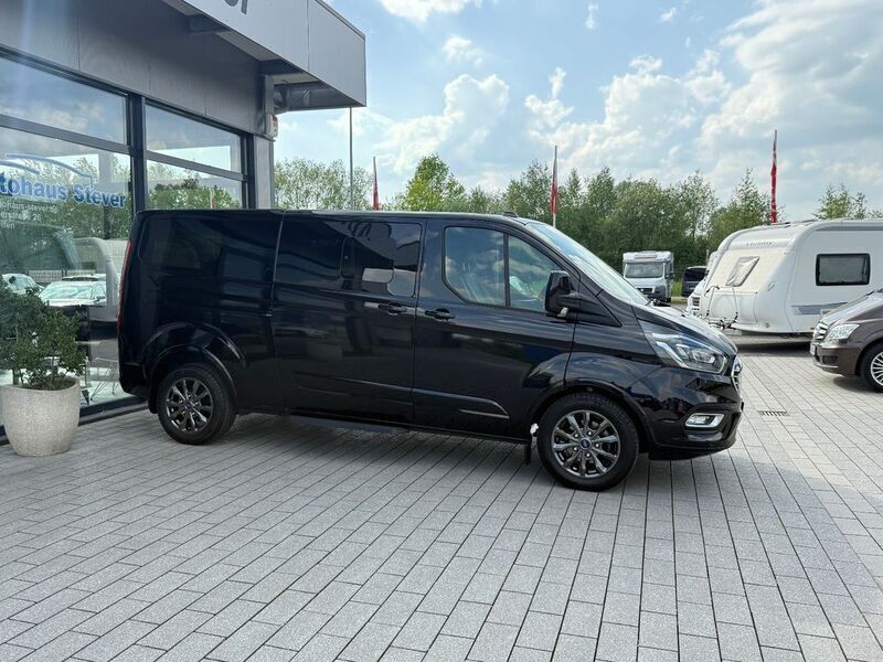 Schwarz Gebraucht 2022 Ford Tourneo Kombi | 39.900 € (Guter Preis) - Bild 1/4