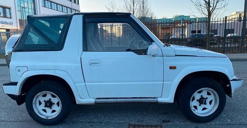 Gebraucht Suzuki Vitara 80 PS (58 kW) 1994 Weiß Cabrio