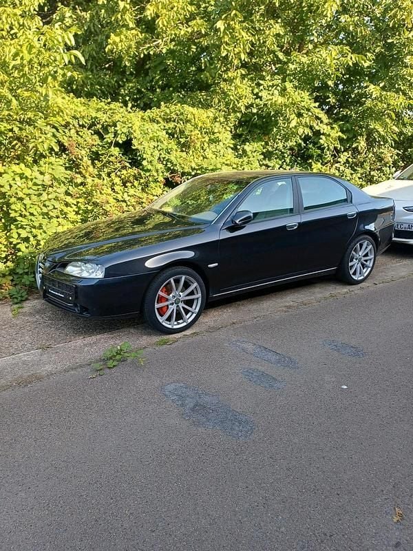 Schwarz Gebraucht 2004 Alfa Romeo 166 Limousine | 7.700 € (Etwas zu teuer) - Bild 1/4
