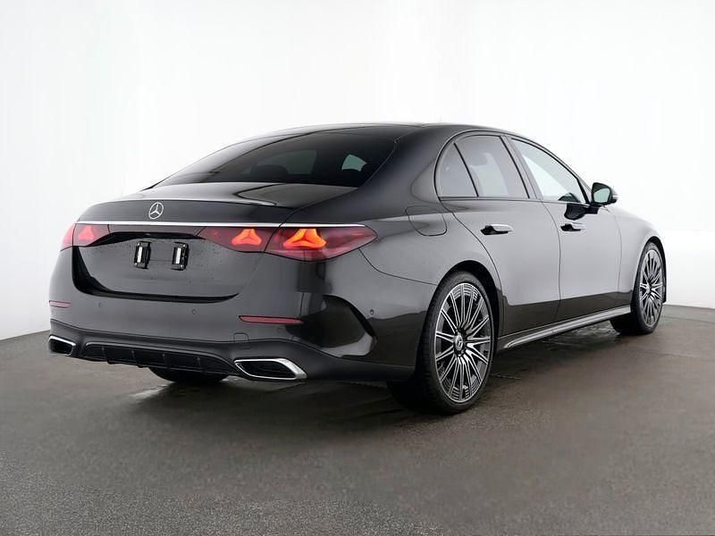 Gebraucht Mercedes E220 Advanced Plus 197 PS (144 kW) 2025 Schwarz Limousine