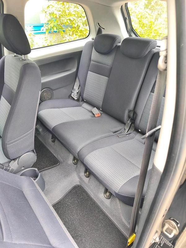 Second-hand Hyundai Getz 67 CP (49 kW) 2007 Negru Hatchback