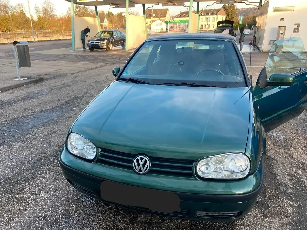 Gebraucht VW Golf Cabriolet 75 PS (55 kW) 1998 Grün Cabrio