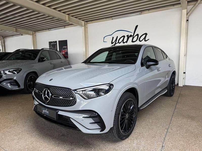 Grau Neu 2025 Mercedes GLC300e Coupé | 86.800 € - Bild 1/4