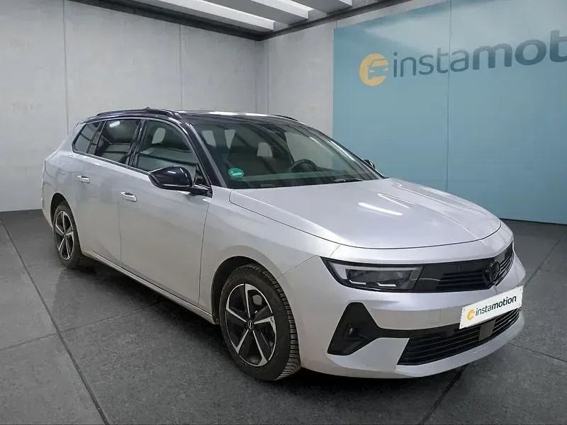 Gebraucht Opel Astra 131 PS (96 kW) 2025 Grau Kleinwagen