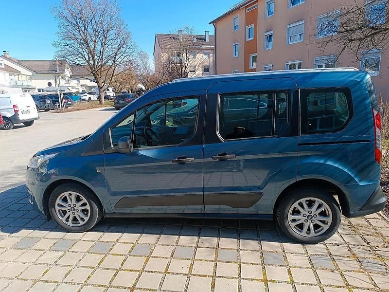 Gebraucht Ford Tourneo 101 PS (74 kW) 2019 Blau Kombi
