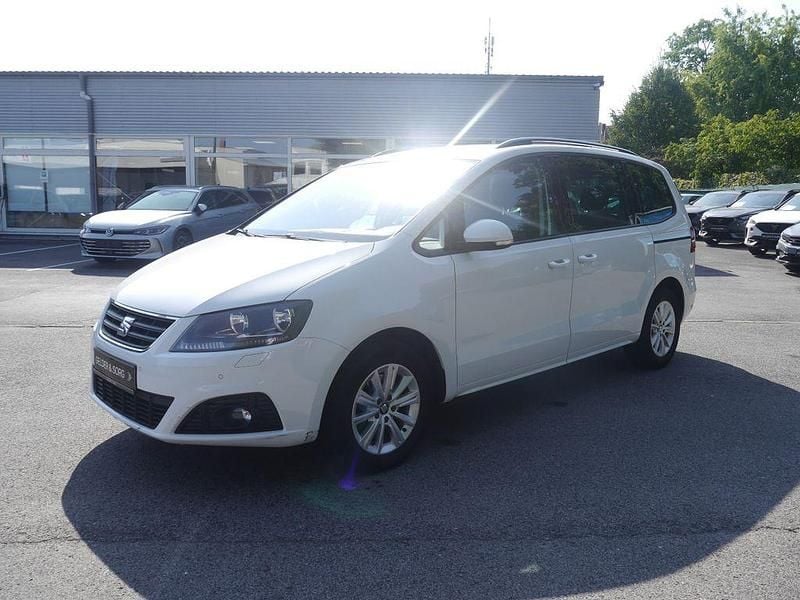 Weiß Gebraucht 2018 Seat Alhambra Style Van / Kleinbus | 13.990 € (Superpreis) - Bild 1/4