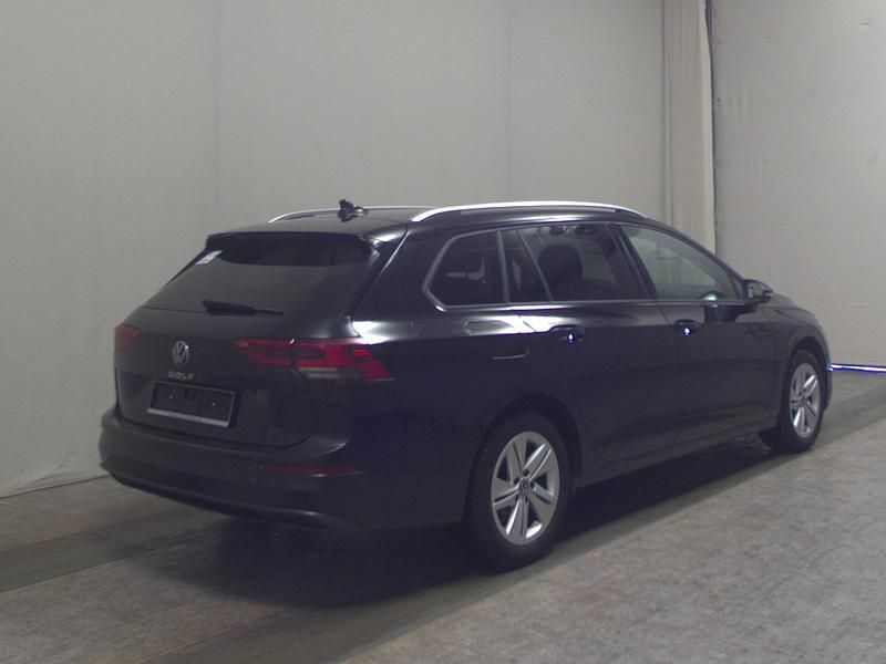 Gebraucht VW Golf VIII Life 150 PS (110 kW) 2024 Schwarz Kombi