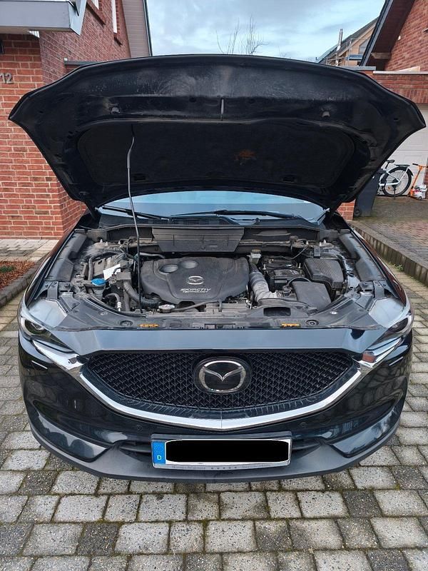 Second-hand Mazda CX-5 Active 175 CP (128 kW) 2017 Negru SUV