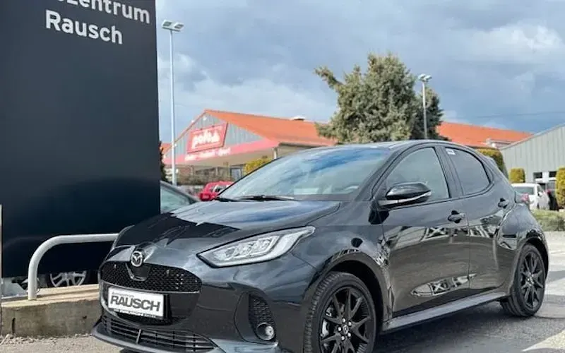 Neu Mazda 2 Homura-Line 116 PS (85 kW) 2025 Schwarz Limousine