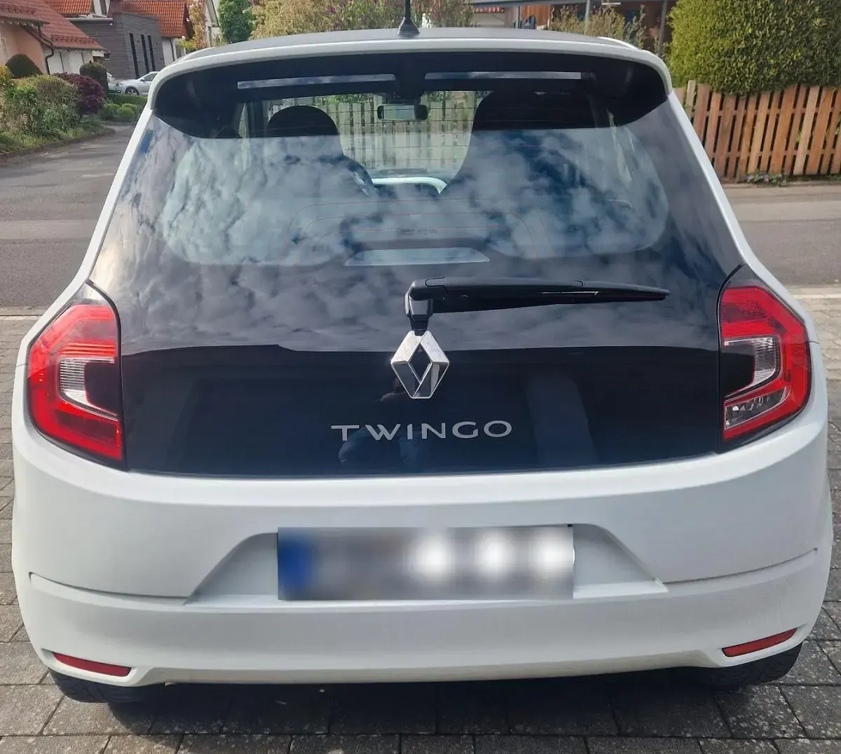 Gebraucht Renault Twingo Intens 73 PS (53 kW) 2020 Weiß Kleinwagen