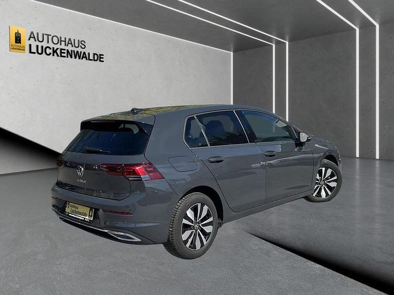 Gebraucht VW Golf VIII Move 116 PS (85 kW) 2024 Grau Limousine