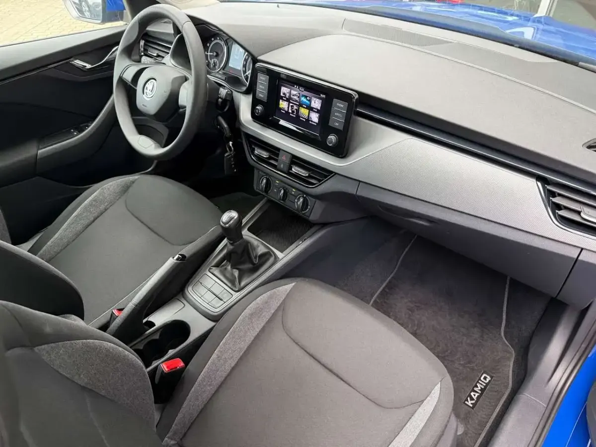 Gebraucht Skoda Kamiq Active 95 PS (69 kW) 2023 Modra energy/energy blue SUV