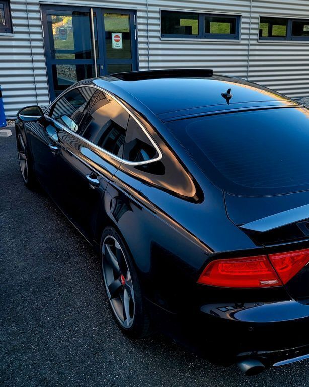 Schwarz Gebraucht 2012 Audi A7 Sportback Ambiente Kleinwagen | 15.700 € - Bild 1/4