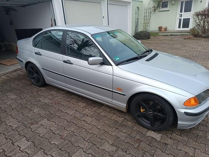 Gebraucht BMW 316 105 PS (77 kW) 2000 Silber Limousine