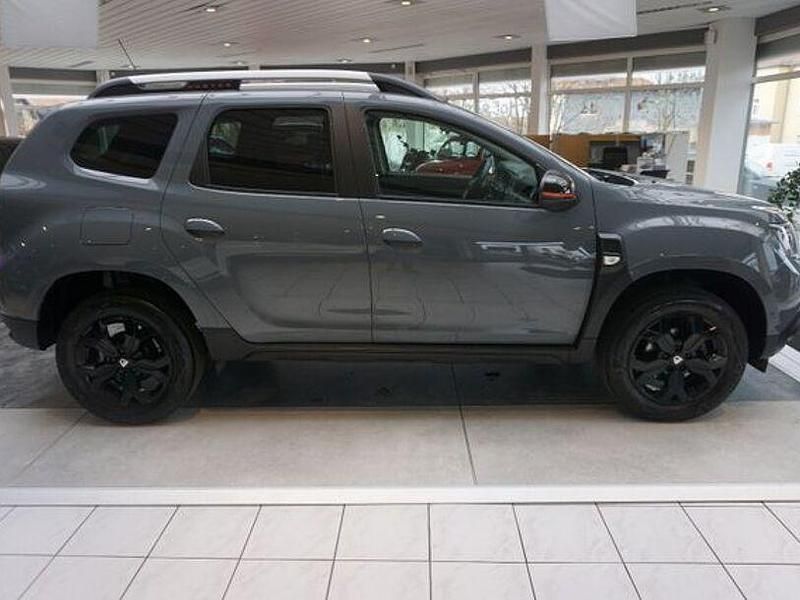 Gebraucht Dacia Duster Extreme 131 PS (96 kW) 2022 Grau SUV