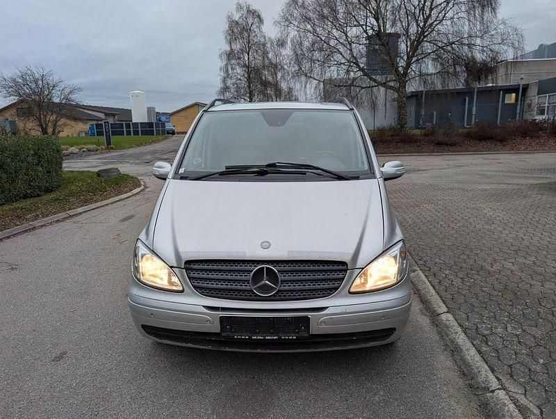 Grau Gebraucht 2005 Mercedes Viano Van / Kleinbus | 6.000 € (Fairer Preis) - Bild 1/4